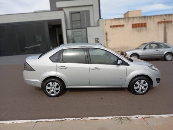 Fiesta Sedan 2014 - Image 4