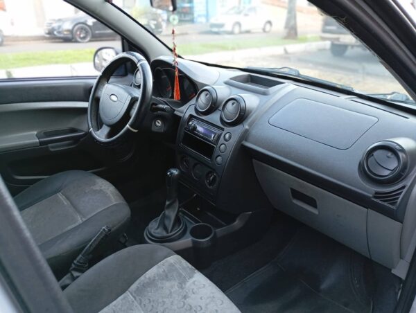 Fiesta Hatch 2008 - Image 11