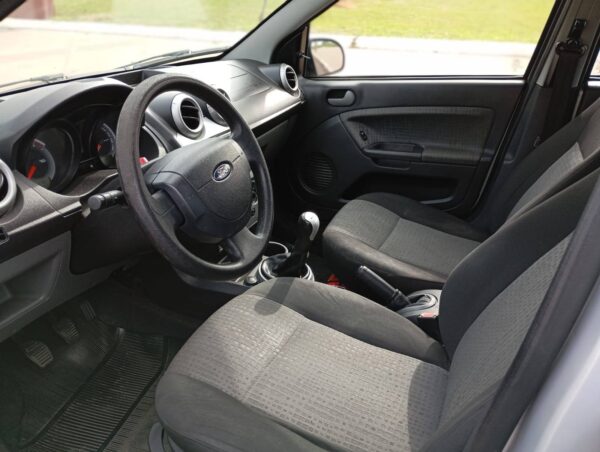 Fiesta Sedan 2014 - Image 12