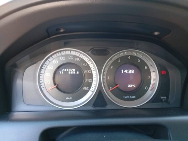 VOLVO XC 60 2011 - Imagem 3