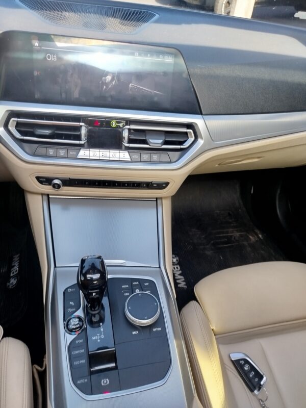 BMW 320 I 2020 - Imagem 8