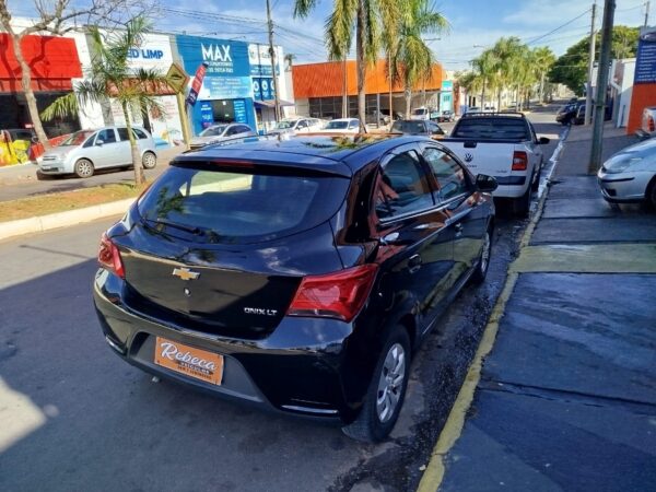 Onix LT 2016 - Imagem 5
