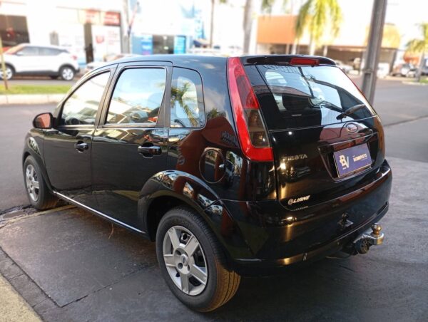 Fiesta Hatch 2014 - Imagem 8
