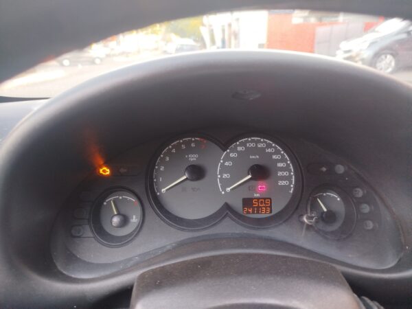 Corsa 2005 - Imagem 8