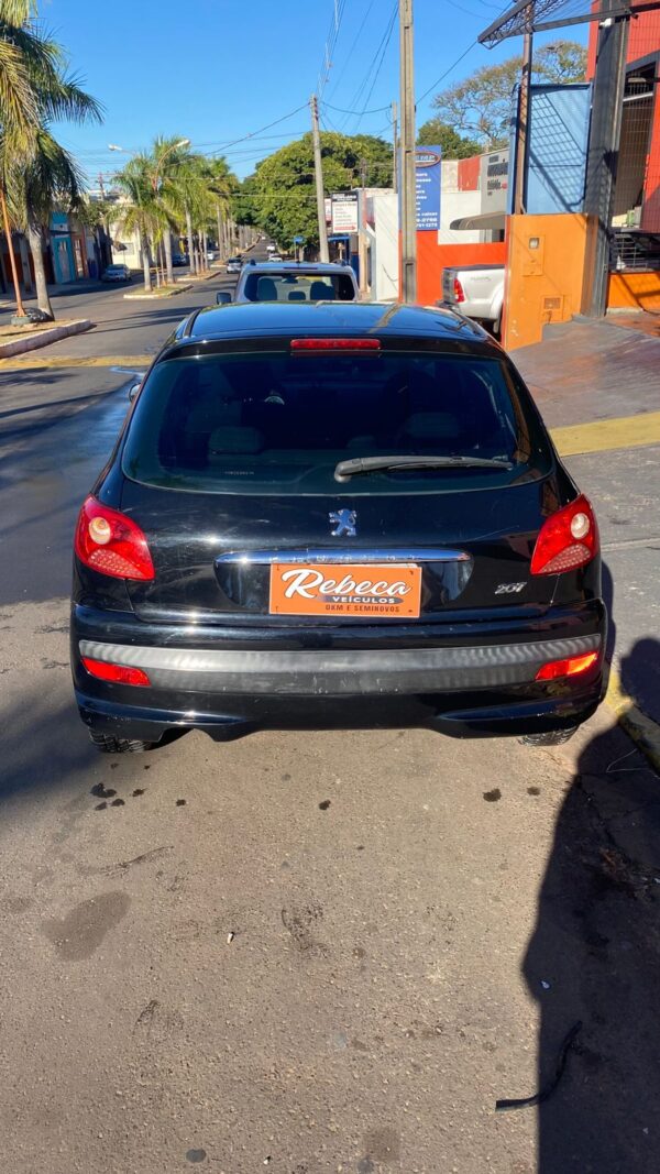Peugeot 207HB XR 2010 - Imagem 3